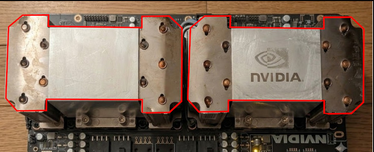 The same radiator photo with the ears outlined in red